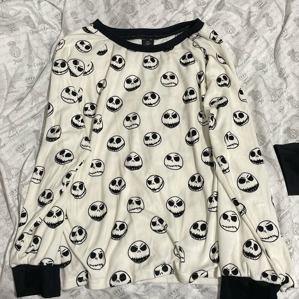 Disney nightmare before christmas sleep top *super soft*